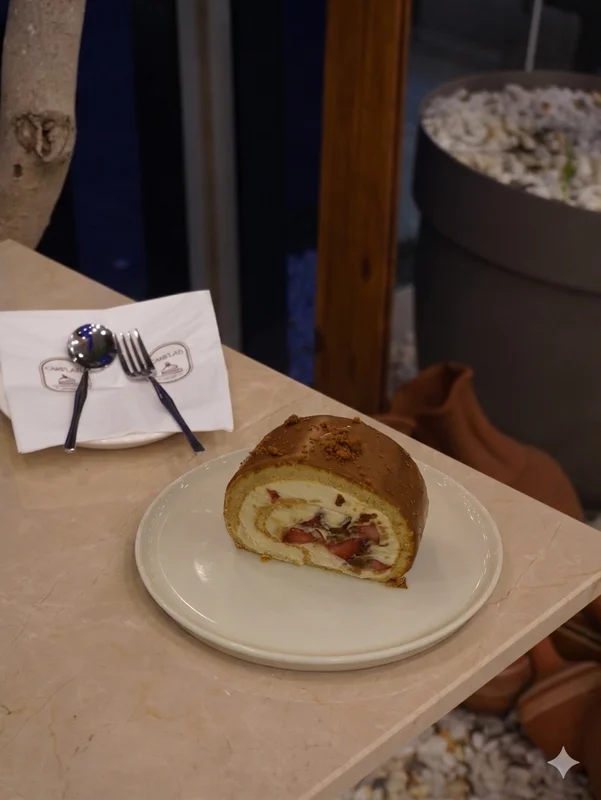 Lotuslu Çilekli Sarma